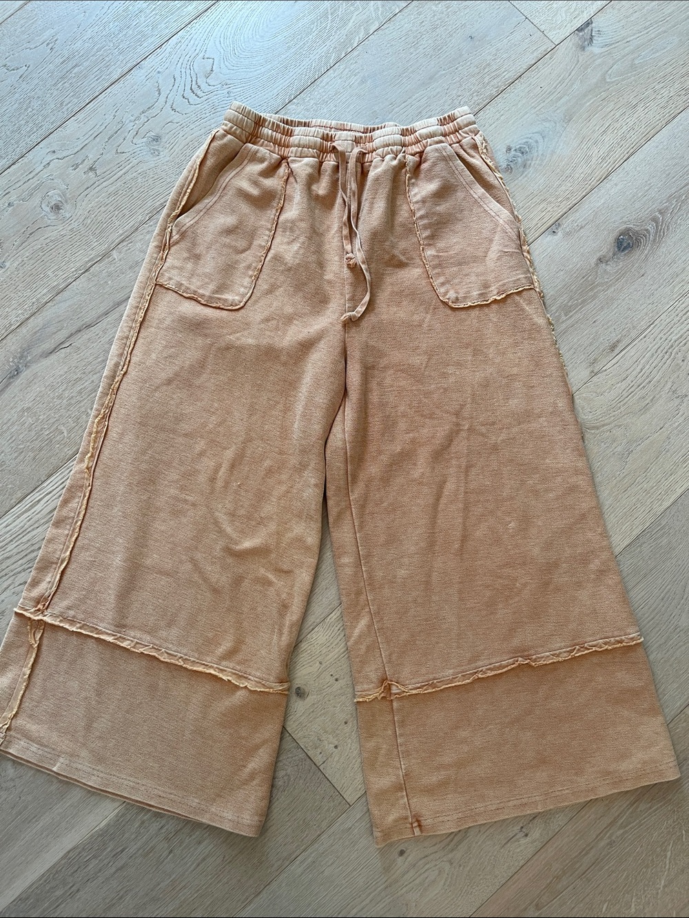 easel Wide-Leg Pull-On Pants in Peachy Tan Size Medium